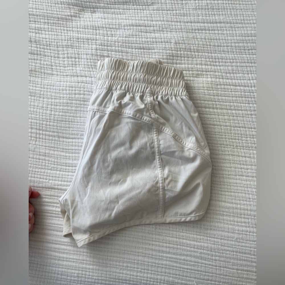 Lululemon Tracker Low-Rise Lined Short 4” - image 3